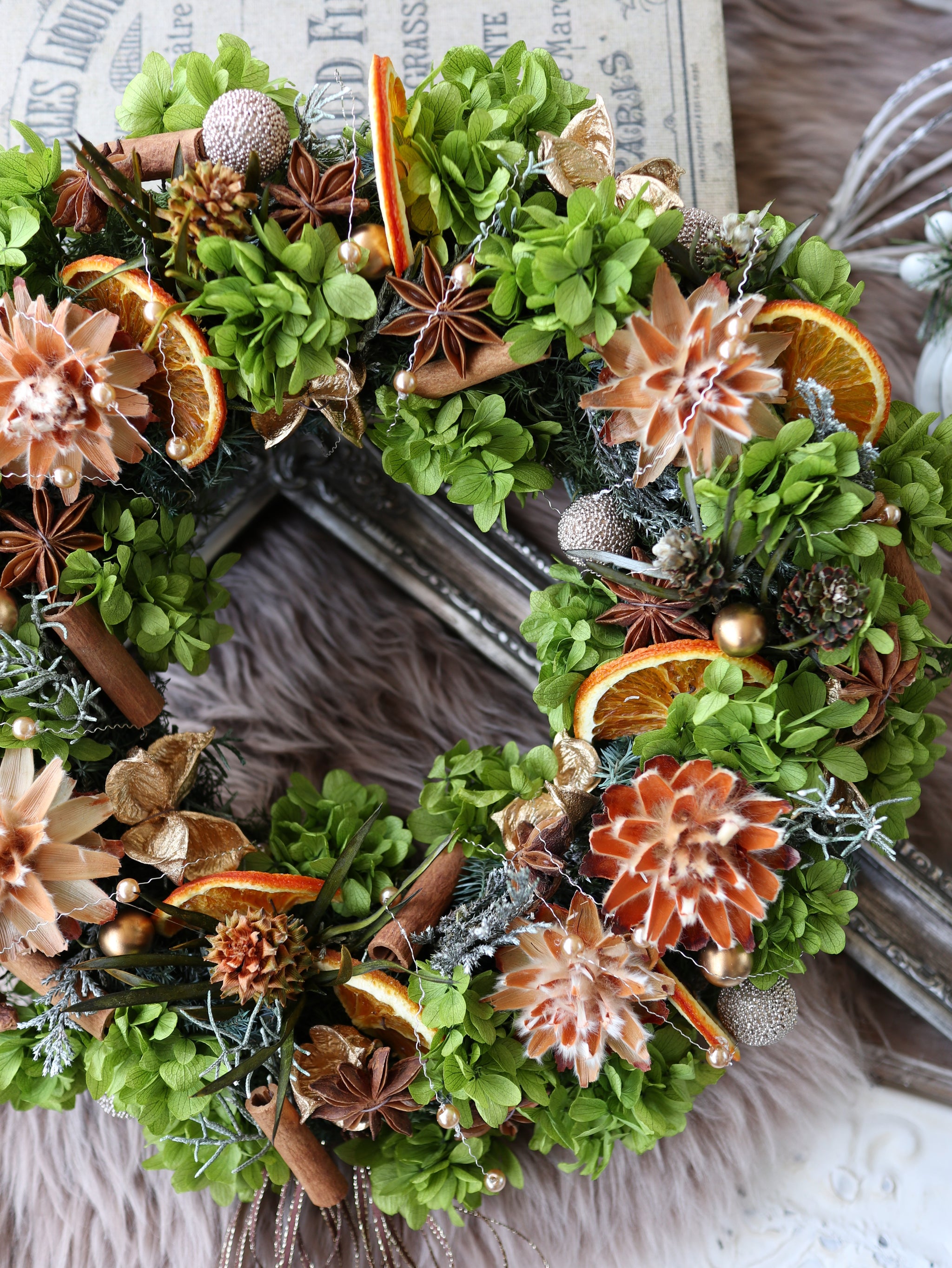 送料無料・完成品】クリスマスリース（2025プリザGR） ｜ アーティ